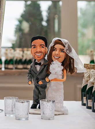 muñecos personalizados de trapo con la cara de los novios para tartas de boda baratos