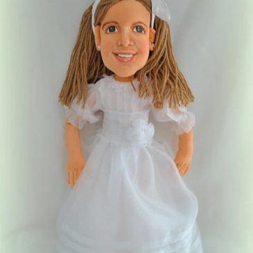 muñeca comunión personalizada de trapo con cara de niña real