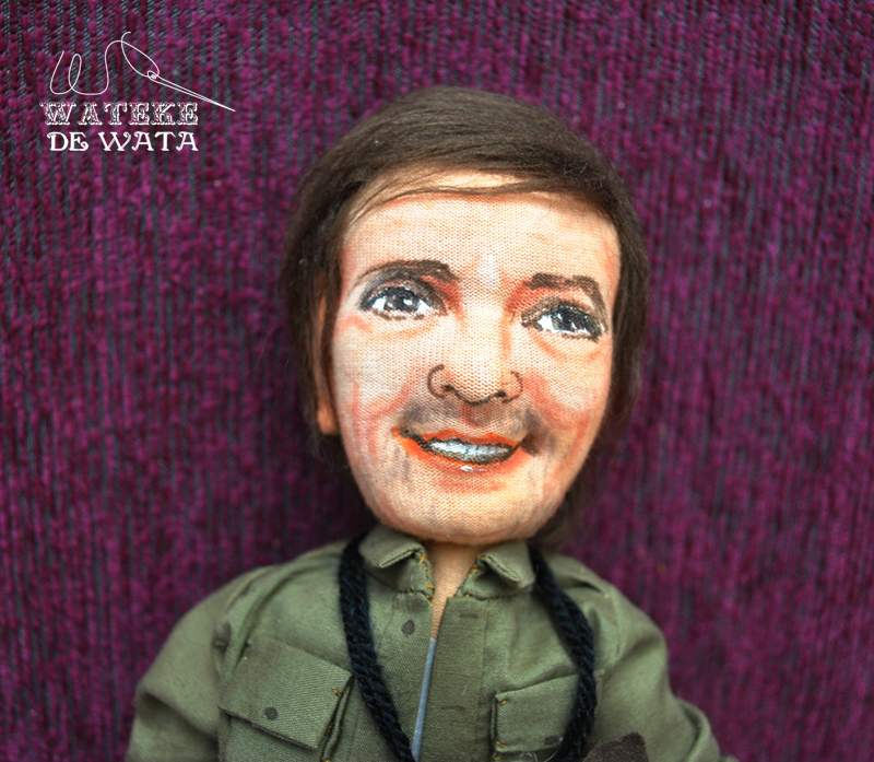 figura personalizada Félix Rodriguez de la Fuente, escultura de trapo con su cara