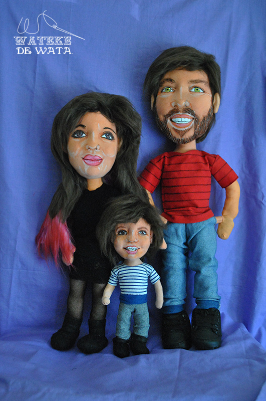 muñecos personalizados de trapo de familia con niño para bodas